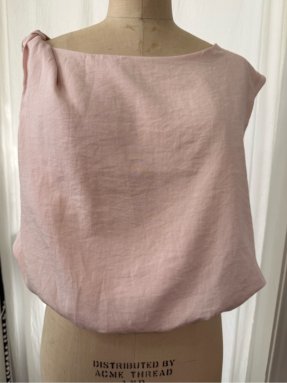 Pale Pink, Sleeveless Balloon Crop Top